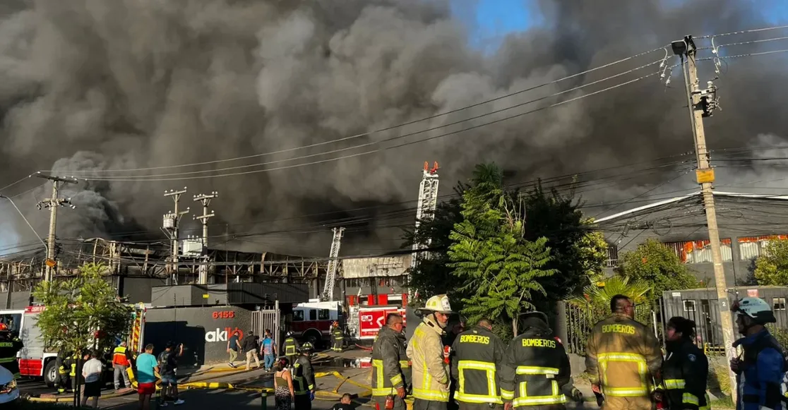 Incendio Mall Plaza Norte