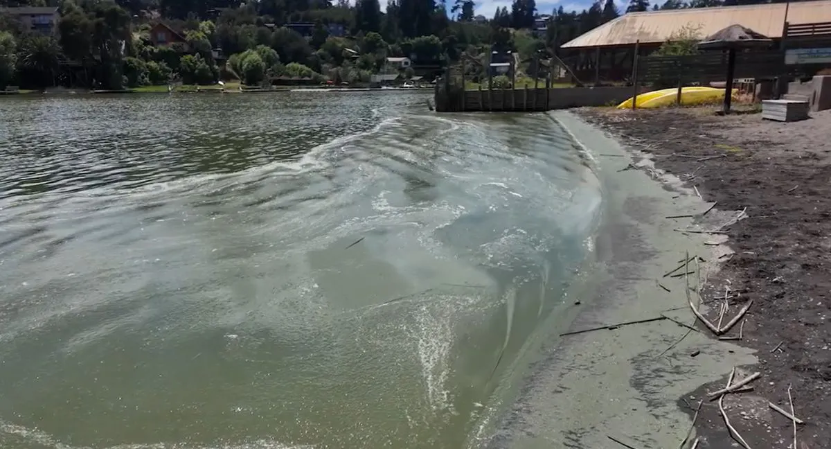 Laguna Vichuquen contaminada